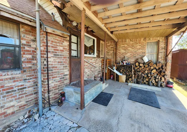 Photo 3 of Single family home for sale at 8617 Interstate 20, Eastland, TX 76448 | MLS# 21362766 | Listing updated on 2026-09-22
