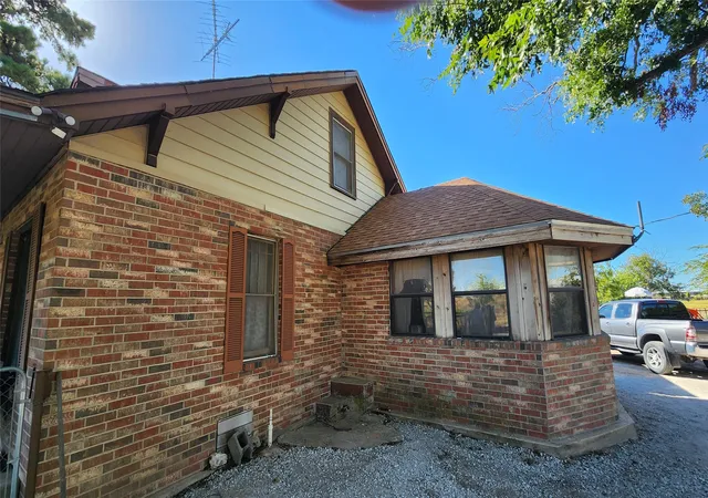Photo 4 of Single family home for sale at 8617 Interstate 20, Eastland, TX 76448 | MLS# 21362766 | Listing updated on 2026-09-22