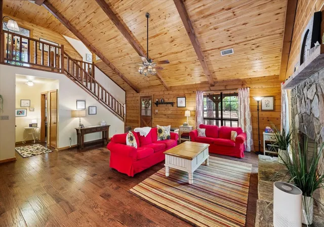 Photo 4 of House for sale at 431 County Road 2487, Mineola, TX 75773 | MLS# 21362393 | Listing updated on 2026-08-31