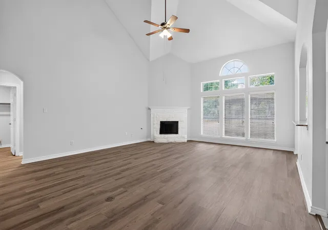 Photo 4 of Single family home for sale at 7405 Sweet Meadows Dr, Fort Worth, TX 76123 | MLS# 21362740 | Listing updated on 2026-08-18