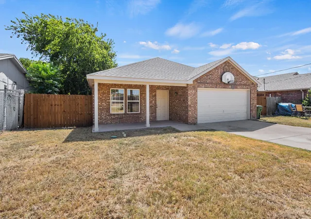 Photo 1 of Sale Pending at 4920 S Peachtree Rd, Balch Springs, TX 75180 | MLS# 21362794 | Listing updated on 2026-09-03