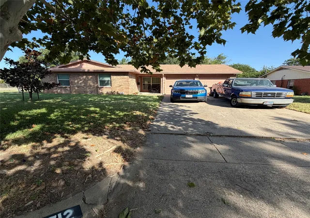 Single family home for sale at 5712 Westhaven Dr, Fort Worth, TX 76132 | MLS# 21362777