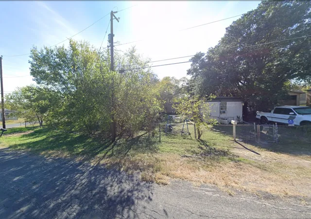 Photo 2 of Sale Pending at 6432 Dew Dr, San Antonio, TX 78239 | MLS# 21362836 | Listing updated on 2026-08-29
