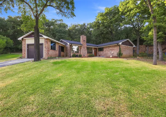 Photo 2 of Single family home for sale at 247 Don St, Pottsboro, TX 75076 | MLS# 21359924 | Listing updated on 2026-10-04