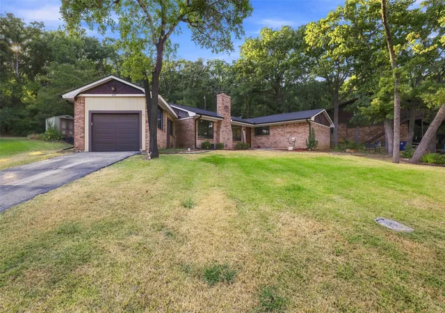 Photo 1 of Single family home for sale at 247 Don St, Pottsboro, TX 75076 | MLS# 21359924 | Listing updated on 2026-10-04
