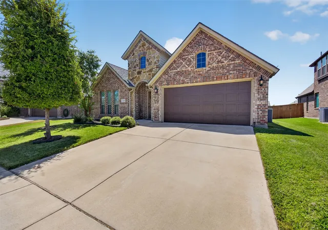 Photo 4 of Single family home for sale at 11805 Dixon Dr, Fort Worth, TX 76108 | MLS# 21362540 | Listing updated on 2026-10-07