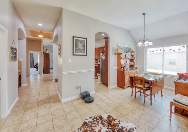Photo 3 of Single family home for sale at 18 Pleasant Vly, Sanger, TX 76266 | MLS# 21362856 | Listing updated on 2026-08-26