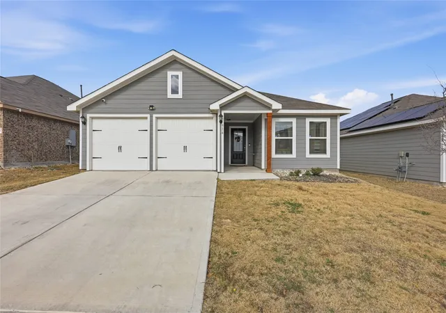 Photo 1 of Single family home for sale at 916 American Flyer Blvd, Fort Worth, TX 76108 | MLS# 21362621 | Listing updated on 2026-08-19