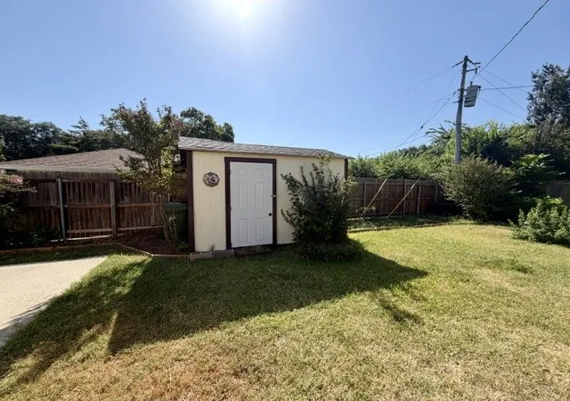 Photo 16 of Single family home for sale at 5540 Misty Meadows Dr, North Richland Hills, TX 76180 | MLS# 21360594 | Listing updated on 2026-08-29