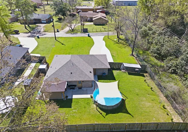 Photo 20 of Single family home for sale at 213 Freeman St, Lindale, TX 75771 | MLS# 21362977 | Listing updated on 2026-10-06