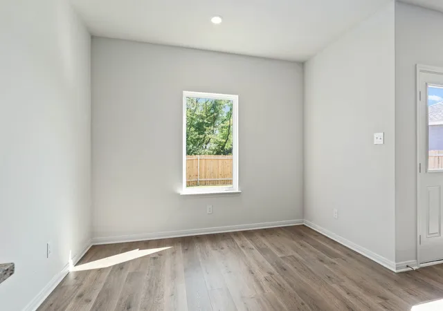 Photo 4 of Sale Pending at 13805 Turtle Mountain Rd, Ponder, TX 76259 | MLS# 21363012 | Listing updated on 2026-08-18