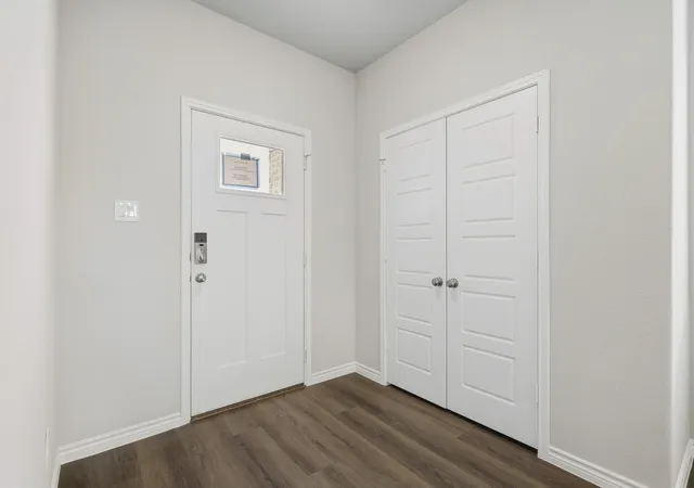 Photo 3 of Sale Pending at 8013 Charlestown Ln, Fort Worth, TX 76140 | MLS# 21363015 | Listing updated on 2026-08-25