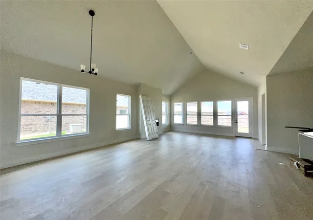 Photo 3 of Single family home for sale at 2112 Bankside Ln, Lorena, TX 76655 | MLS# 21362257 | Listing updated on 2026-10-07