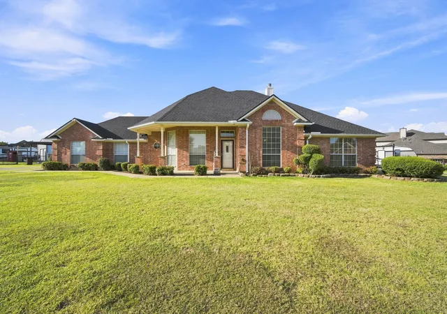 Photo 1 of Single family home for sale at 10625 Richard Cir, Forney, TX 75126 | MLS# 21362013 | Listing updated on 2026-10-08
