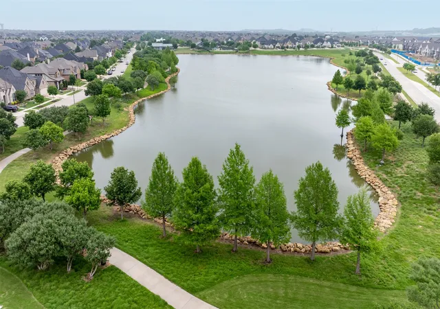 Photo 32 of Single family home for sale at 1101 10Th St, Argyle, TX 76226 | MLS# 21357887 | Listing updated on 2026-10-08