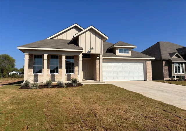 Photo 1 of Single family home for sale at 212 N Fork Ranch Rd, Waco, TX 76705 | MLS# 21363075 | Listing updated on 2026-09-24