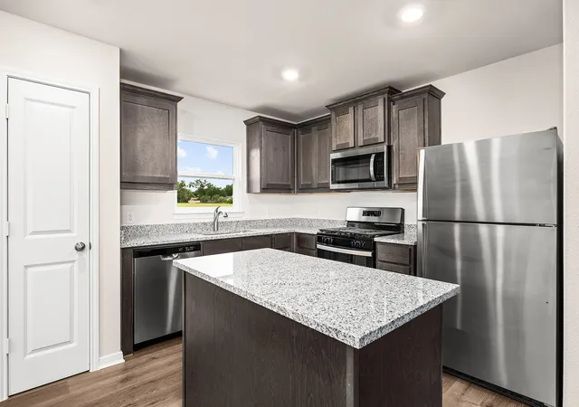 Photo 2 of Sale Pending at 223 North Island Dr, Terrell, TX 75160 | MLS# 21363086 | Listing updated on 2026-09-04