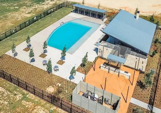 Photo 3 of Sale Pending at 6005 Mesquite Creek Ct, Fort Worth, TX 76126 | MLS# 21363131 | Listing updated on 2026-08-25