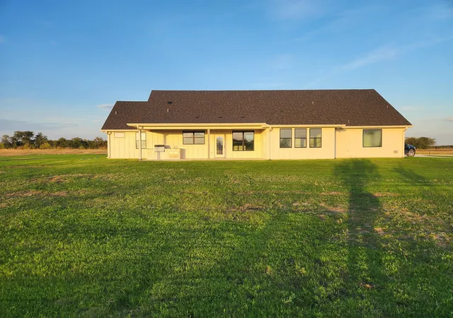 Photo 3 of Single family home for sale at 569 Lacek Mill Rd, China Spring, TX 76633 | MLS# 21362197 | Listing updated on 2026-10-07