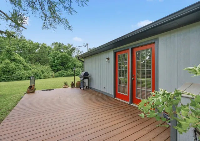 Photo 3 of House for sale at 6146 County Road 334, Tyler, TX 75708 | MLS# 21363145 | Listing updated on 2026-08-20