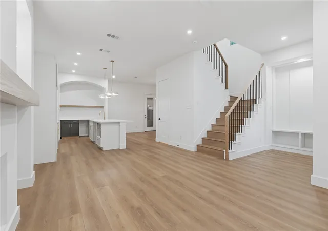 Photo 3 of Single family home for sale at 2906 Swanson St, Dallas, TX 75210 | MLS# 21361752 | Listing updated on 2026-08-29