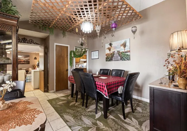 Photo 4 of Single family home for sale at 442 High View Dr, Denison, TX 75020 | MLS# 21360091 | Listing updated on 2026-09-28