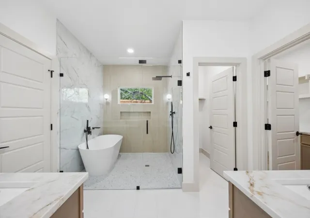 Photo 4 of Single family home for sale at 546 Roberts Run, Sherman, TX 75092 | MLS# 21362321 | Listing updated on 2026-08-22