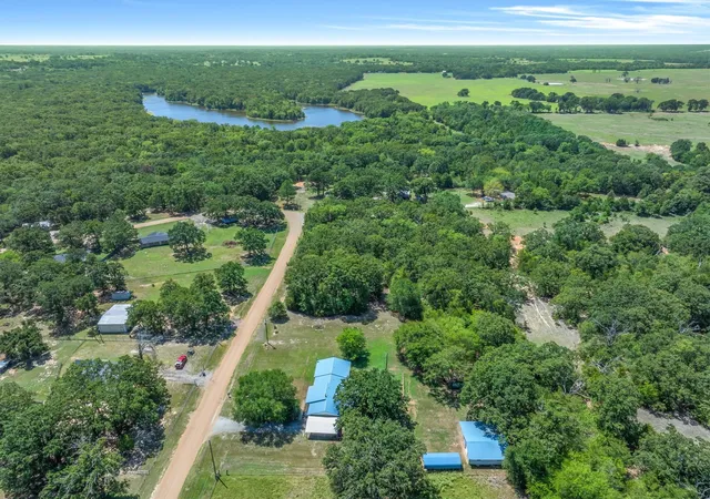 Photo 3 of Single family home for sale at 460 Vz County Road 1134, Fruitvale, TX 75127 | MLS# 21363286 | Listing updated on 2026-08-19