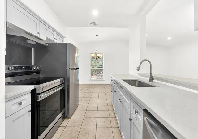 Photo 2 of Single family home for sale at 410 Melrose Dr, Richardson, TX 75080 | MLS# 21361543 | Listing updated on 2026-08-23