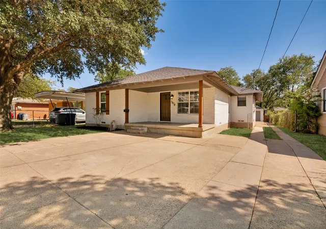 Photo 1 of Single family home for sale at 3838 Dutton Dr, Dallas, TX 75211 | MLS# 21363359 | Listing updated on 2026-09-29