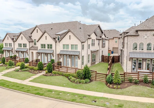 Photo 2 of Townhouse for sale at 436 Somerville Dr, Mc Kinney, TX 75071 | MLS# 21363257 | Listing updated on 2026-10-01