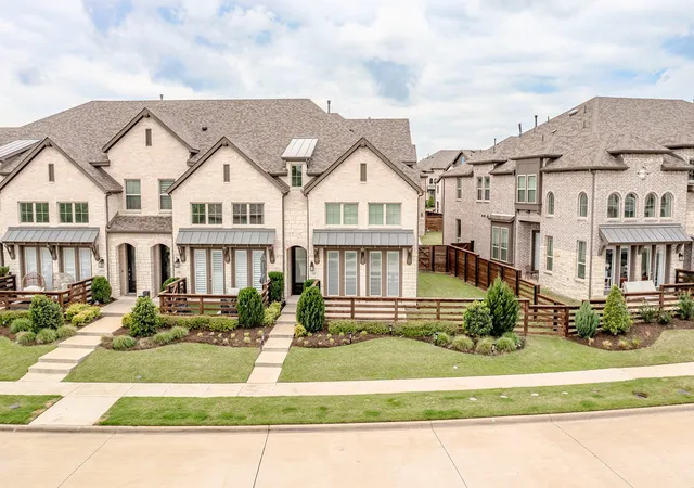 Photo 3 of Townhouse for sale at 436 Somerville Dr, Mc Kinney, TX 75071 | MLS# 21363257 | Listing updated on 2026-10-01
