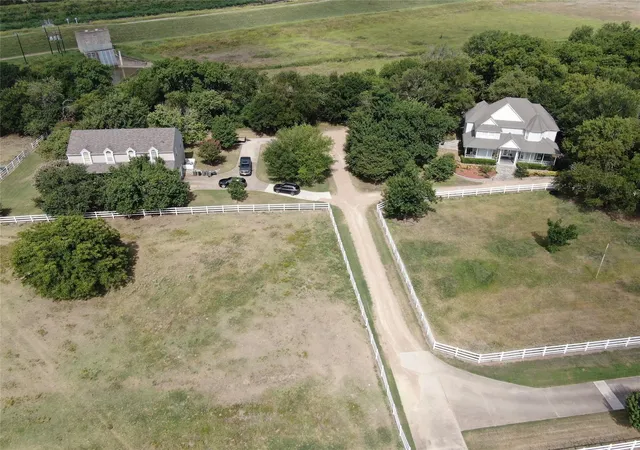 Photo 1 of Mansion for sale at 2600 Rosebud Ln, Richland Hills, TX 76118 | MLS# 21363160 | Listing updated on 2026-08-20