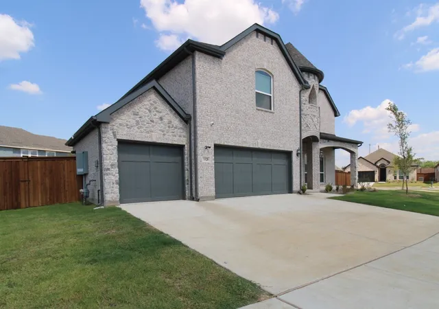 Photo 3 of Single family home for sale at 3328 Lakestriker Rd, Celina, TX 75009 | MLS# 21363449 | Listing updated on 2026-08-23