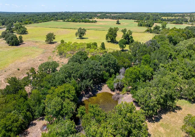 Photo 3 of Single family home for sale at 600 County Road 427, De Leon, TX 76444 | MLS# 21355251 | Listing updated on 2026-08-31
