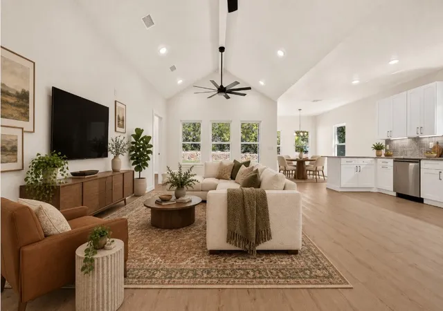 Photo 1 of Single family home for sale at 1312 Phoenix Ct, Granbury, TX 76048 | MLS# 21363264 | Listing updated on 2026-10-08