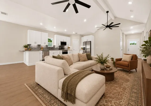 Photo 3 of Single family home for sale at 1312 Phoenix Ct, Granbury, TX 76048 | MLS# 21363264 | Listing updated on 2026-10-08