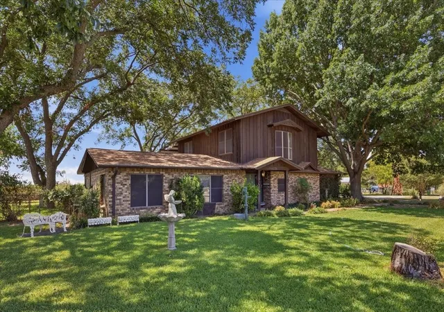 Photo 1 of Single family home for sale at 6221 Hwy 8, Desdemona, TX 76445 | MLS# 21363501 | Listing updated on 2026-10-01