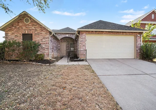 Photo 1 of Single family home for sale at 5233 Blue Cir, Haltom City, TX 76137 | MLS# 21362587 | Listing updated on 2026-08-19
