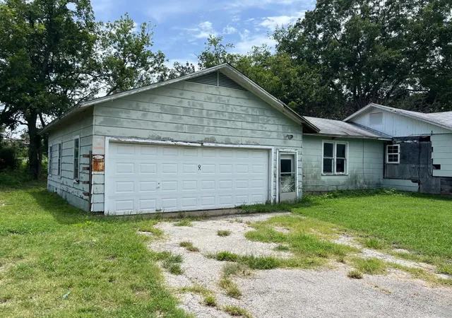 Photo 2 of Land for sale at 5457 Fm 2874, Commerce, TX 75428 | MLS# 21363533 | Listing updated on 2026-08-19