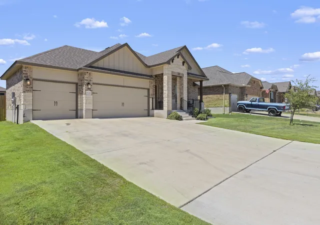 Photo 2 of Single family home for sale at 5724 St Charles Dr, Belton, TX 76513 | MLS# 21361136 | Listing updated on 2026-08-19