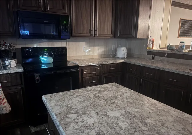 Photo 3 of Manufactured home for sale at 3840 E State Hwy 154 #3840, Quitman, TX 75783 | MLS# 21363557 | Listing updated on 2026-08-19