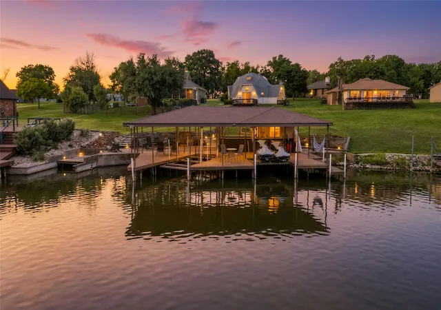 Photo 1 of Single family home for sale at 114 Seminole Dr, Gainesville, TX 76240 | MLS# 21363260 | Listing updated on 2026-08-19