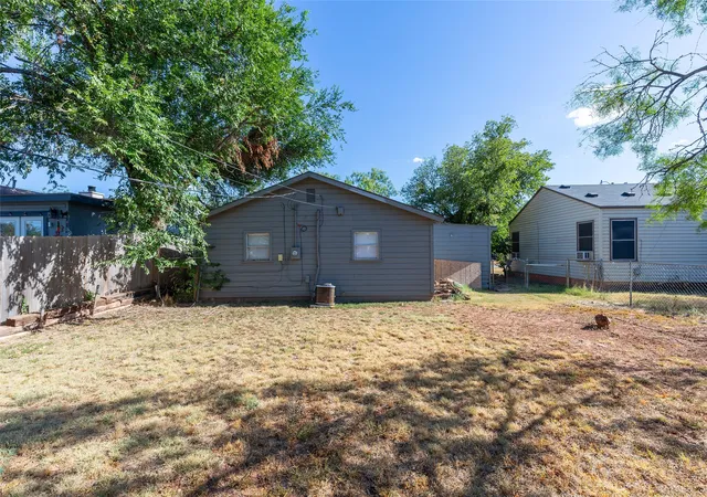 Photo 22 of Sale Pending at 3126 S 4Th St, Abilene, TX 79605 | MLS# 21350345 | Listing updated on 2026-09-27