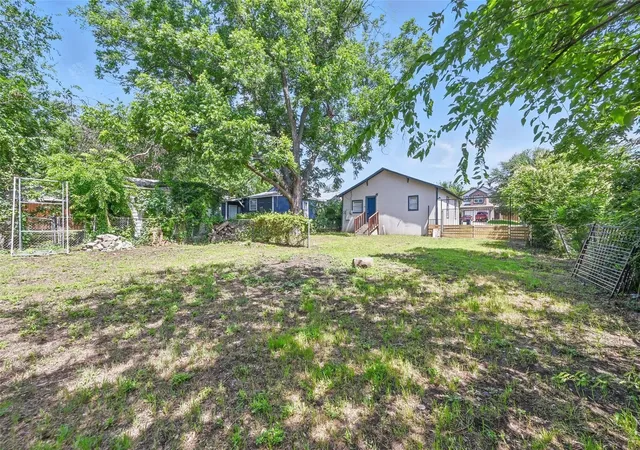 Photo 3 of Single family home for sale at 5511 Fletcher Ave, Fort Worth, TX 76107 | MLS# 21363554 | Listing updated on 2026-08-26