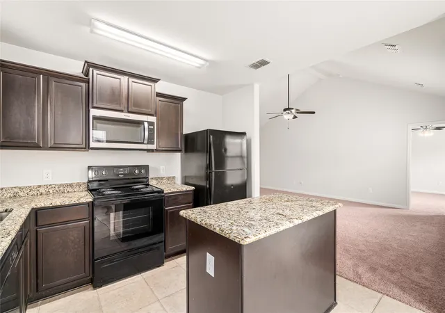 Photo 3 of Single family home for sale at 112 Curt St, Anna, TX 75409 | MLS# 21363562 | Listing updated on 2026-09-26