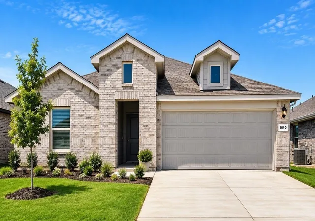 Photo 1 of Sale Pending at 1040 Burnt Ranch Ln, Fort Worth, TX 76131 | MLS# 21362805 | Listing updated on 2026-08-31