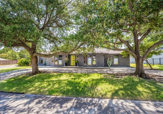 Photo 1 of Single family home for sale at 10232 Boedeker St, Dallas, TX 75230 | MLS# 21363619 | Listing updated on 2026-08-23