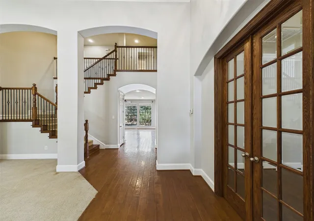 Photo 4 of Single family home for sale at 6400 Castle Rock Cir, Mc Kinney, TX 75071 | MLS# 21361096 | Listing updated on 2026-10-02