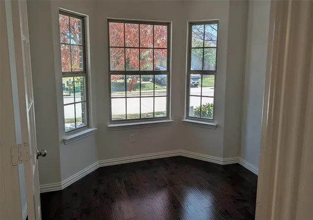 Photo 1 of Single family home for sale at 608 Kinghaven Dr, Little Elm, TX 75068 | MLS# 21360563 | Listing updated on 2026-10-02